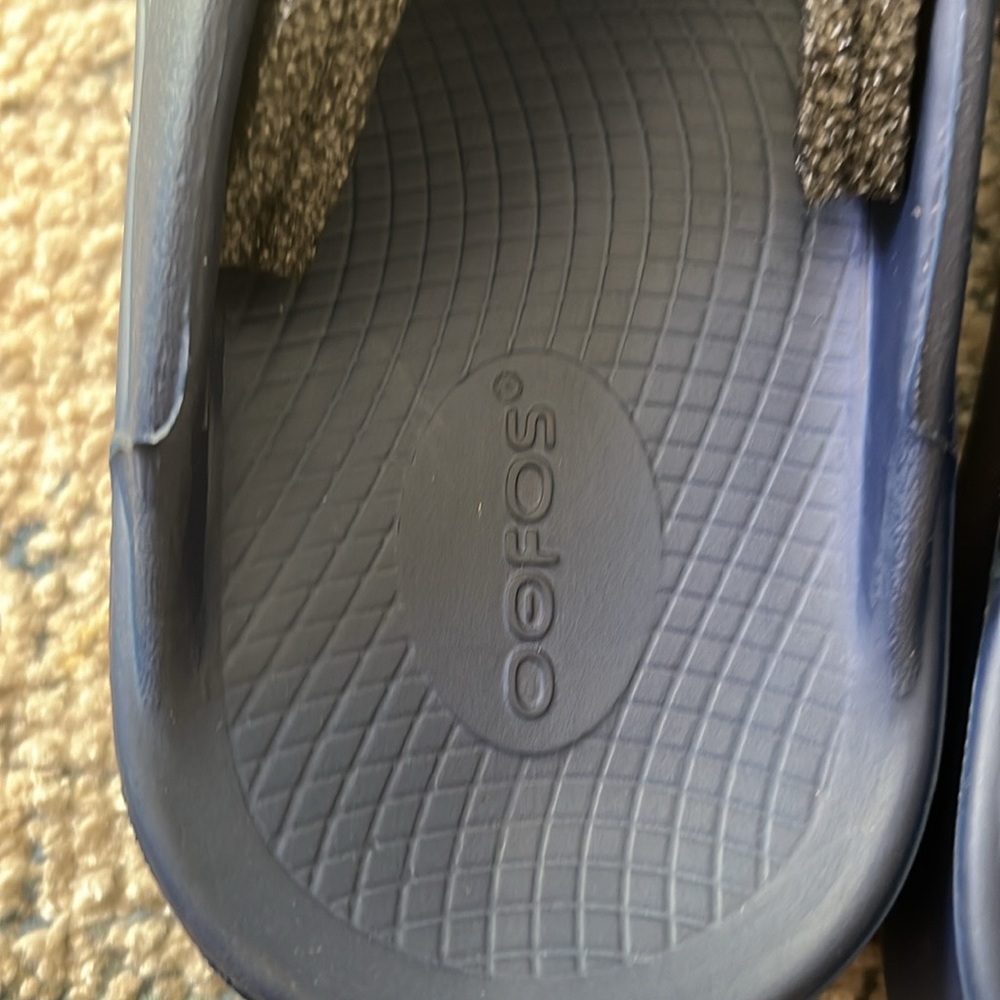 OOFOS Navy Recovery Flip flops thong sandals shoes women size 12 Men’s size 10 - Picture 9 of 12